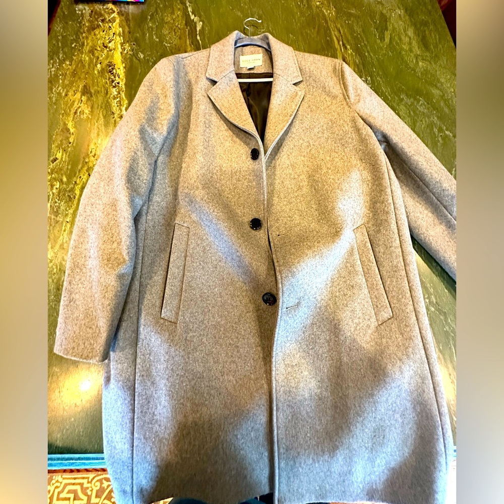 Beautiful like new heather gray wool blend car coat